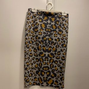 H&M midi leopard pencil skirt